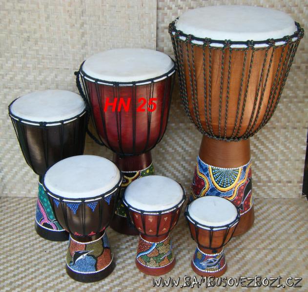 25 Dřevěný buben malovaný Djembe 50 cm Bambusové zboží od Bamboomana
